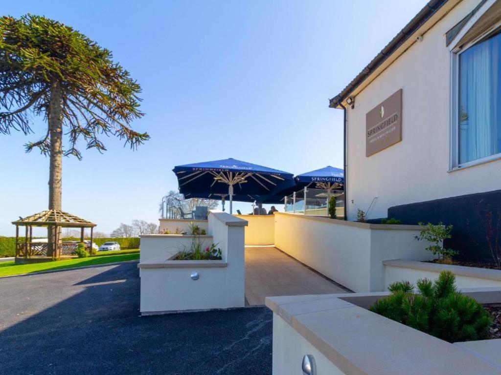 Springfield Hotel&Restaurant Halkyn Exterior foto